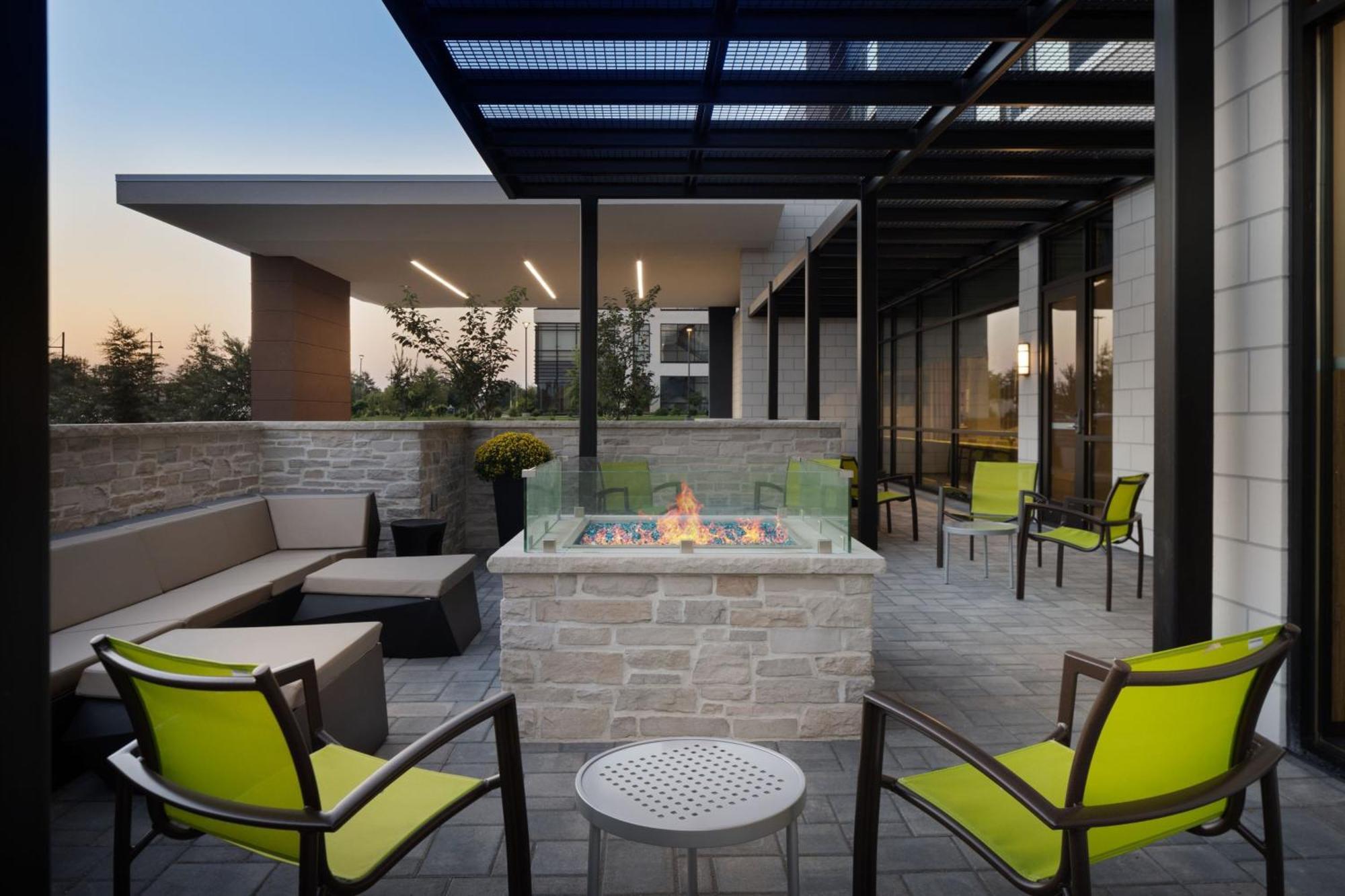 Springhill Suites By Marriott Bowling Green Exterior photo